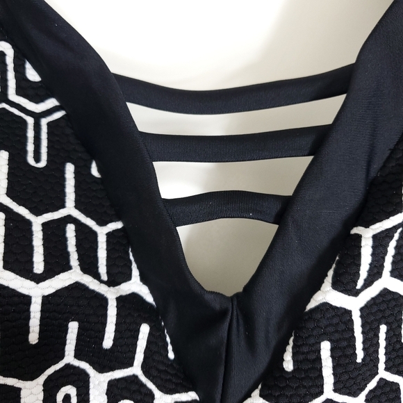 Merona geometric print swimsuit medium - Picture 4 of 13